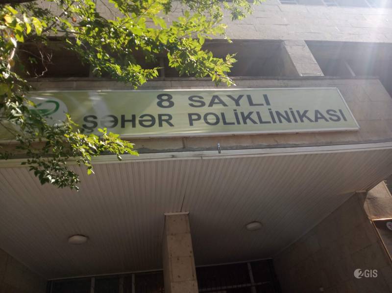 Poliklinikanın baş həkimi Xəzər TV-nin xanım əməkdaşına hücum etdi - Bakıda ŞOK OLAY