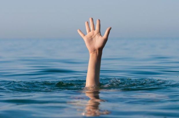 В Губе мать утонула, пытаясь спасти упавшего в водоканал ребенка