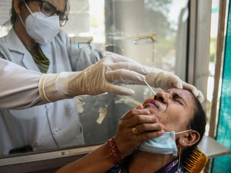 Delta tüğyan edir - Rusiyada rekord ölüm, Türkiyəni isə virus bürüyüb