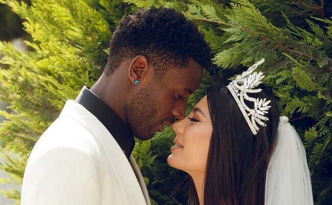 Əcnəbi futbolçu ilə azərbaycanlı qızın toyu oldu - VİDEO