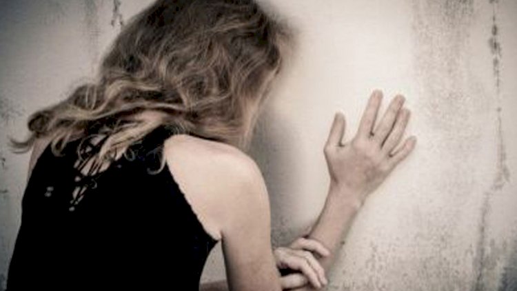 Bakıda şok hadisə: Evli oğlan 15 yaşlı qızla pivəxanada tutuldu - VİDEO