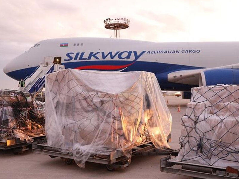 Azərbaycanın göndərdiyi 40 min doza vaksin Qırğızıstana çatıb - FOTO