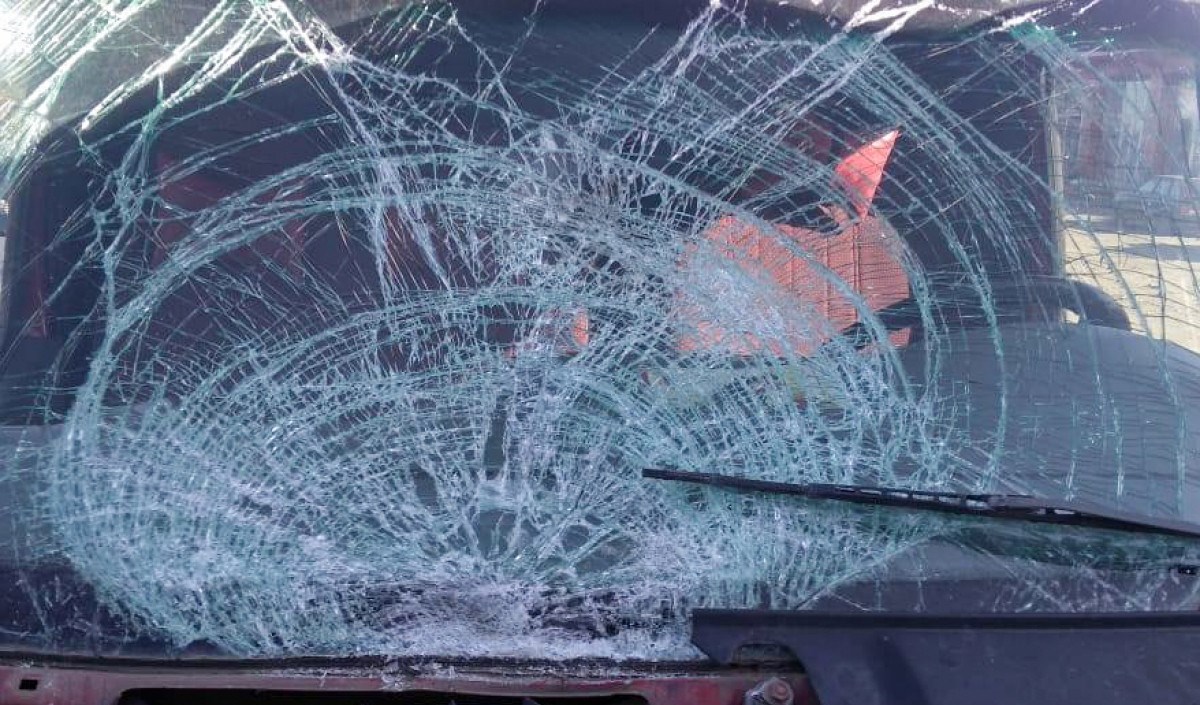 Gəncədə iki avtomobil toqquşub, xəsarət alanlar var