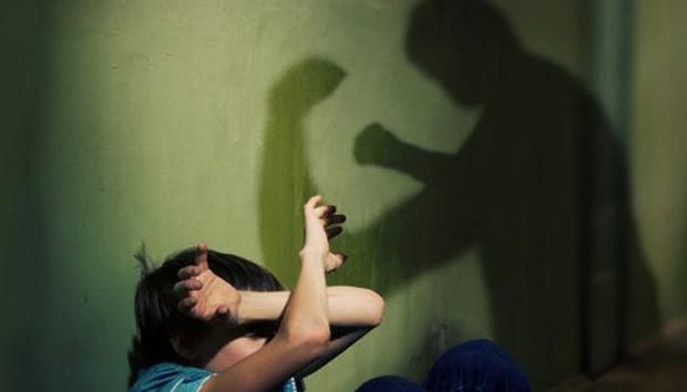 Azərbaycanda dəhşət: Ana və sevgilisi beş yaşlı uşağın dilin qopardı - FOTO