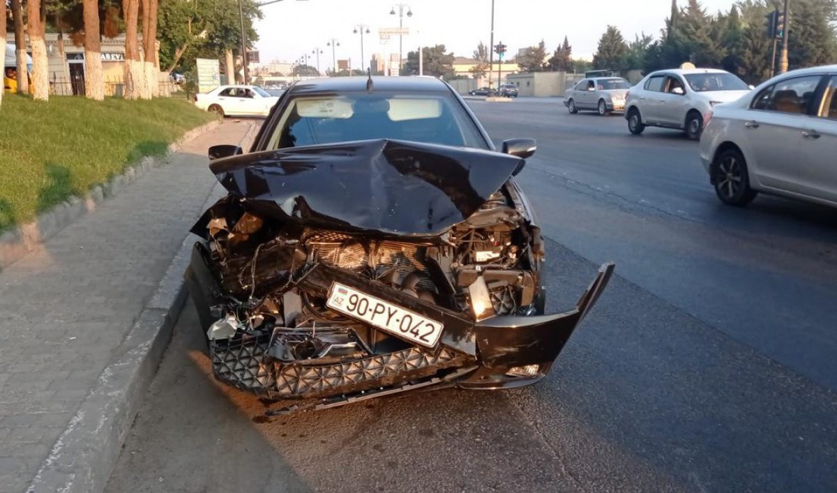 Bakıda toy korteji qəzaya uğrayıb, xəsarət alanlar var