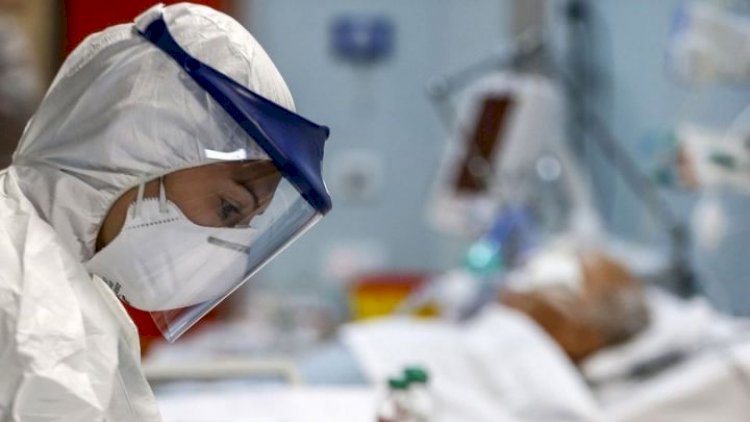 Ruslar virusun əlində aciz qalıb: Bir gündə 796  adam öldü