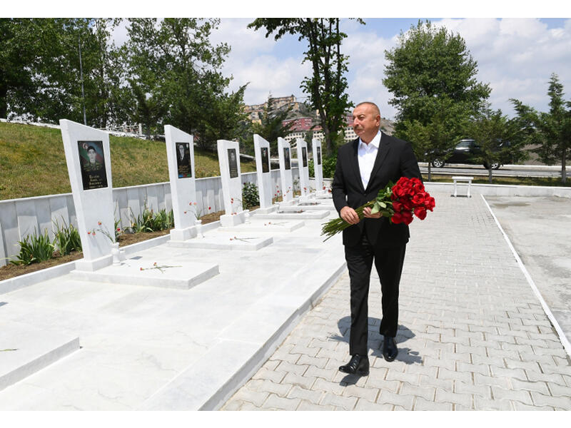 Ильхам Алиев посетил Аллею шехидов в Дашкесане