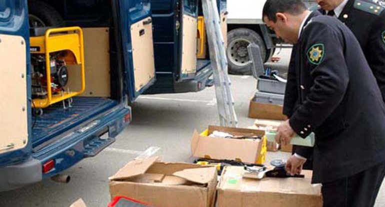 Vergi və gömrük xətti ilə büdcəyə proqnozdan çox vəsait daxil olub