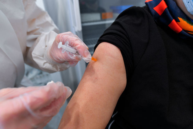 Rusiyada koronavirusu qarşı peyvənd təlimatı dəyişdi