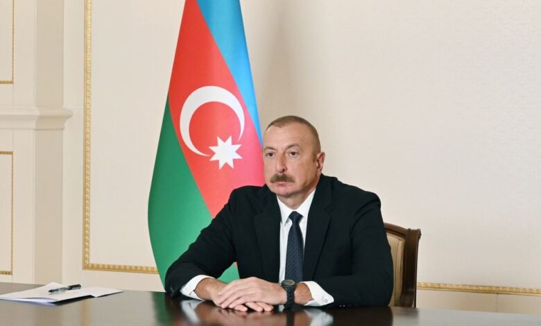 Yüzdən çox jurnalist ölkə başçısına müraciət etdi - SİYAHI