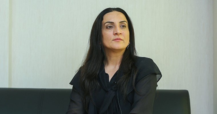 Şəhid xanımı: “Kiminsə payından kəsərək şəhid ailəsinə vermək düzgün deyil”