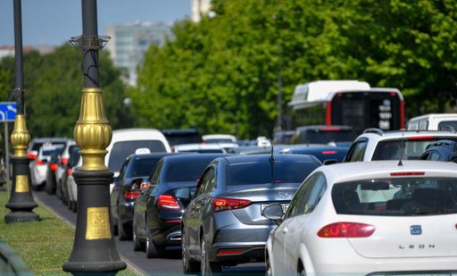 Hava şəraitinə görə sürücülərə müraciət edildi: EHTİYATLI OLUN