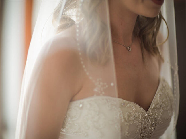 Toy günü biabırçılıq: Gəlin gördüklərindən şoka düşdü - FOTO/VİDEO