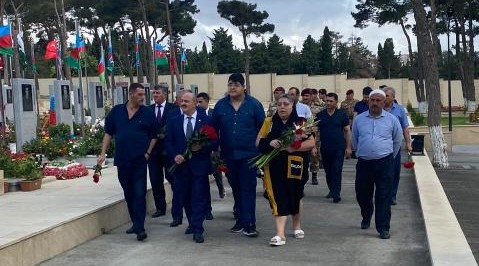 Nəsimi rayonunda Vətən müharibəsi Şəhidi Həsənov Faiq Hüseyn oğlunun doğum günü qeyd olunub