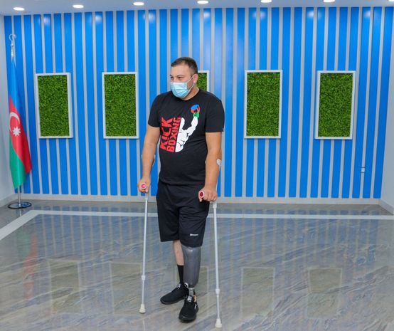 Bir qrup qazimiz yüksək texnologiyalı protezlərlə təmin edilib - FOTO