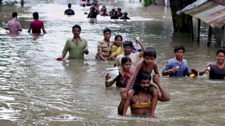 Hindistanda daşqınlar - Ölənlərin sayı artdı