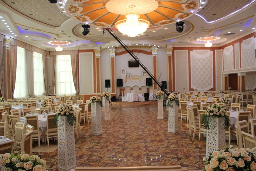 Restoran sahibləri qaydaları kobud şəkildə pozdu - FOTO