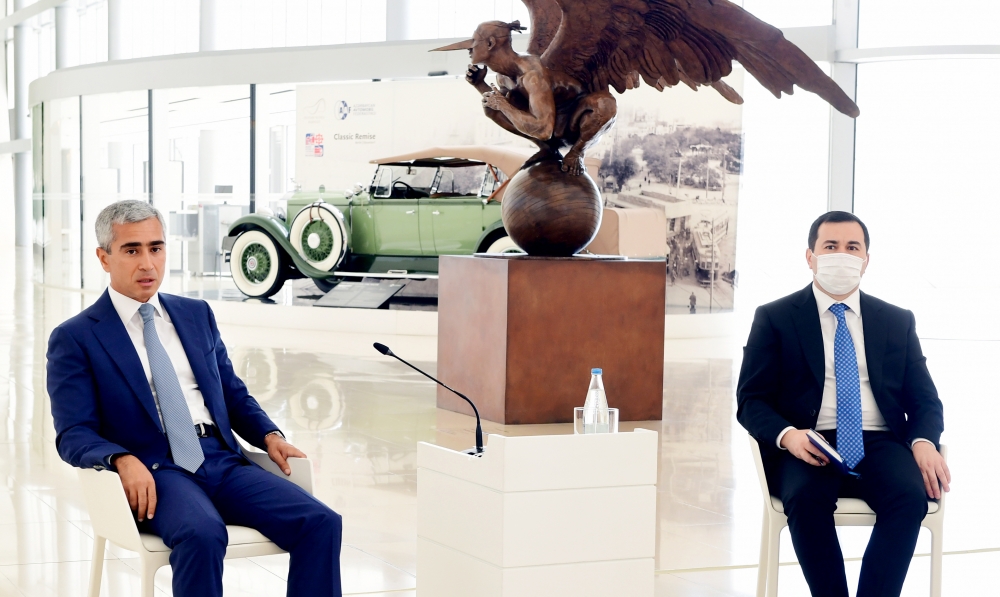 Heydər Əliyev Mərkəzində “Yüksəliş” müsabiqəsinin qalibləri ilə görüş keçirilib