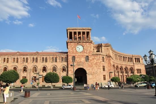 Ermənistanda siyasətçilərin təhqir edilməsinə görə cinayət məsuliyyəti tətbiq ediləcək