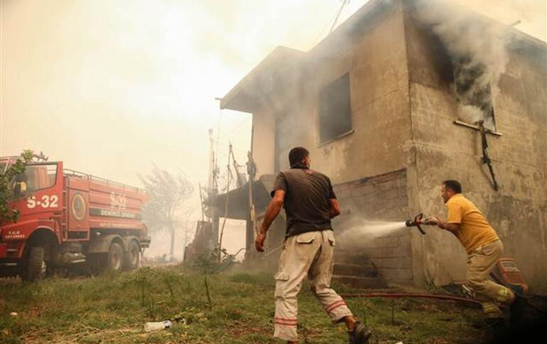 Türkiyədə iki yanğınsöndürən həlak oldu...