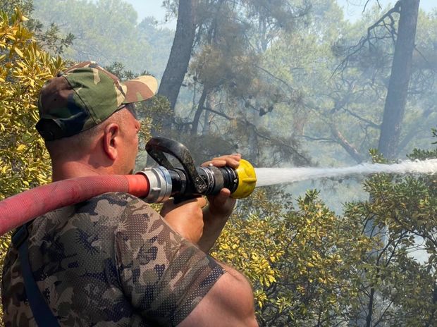 Azərbaycanın FHN əməkdaşları Türkiyədə yanğınsöndürmə işlərində - FOTO/VİDEO