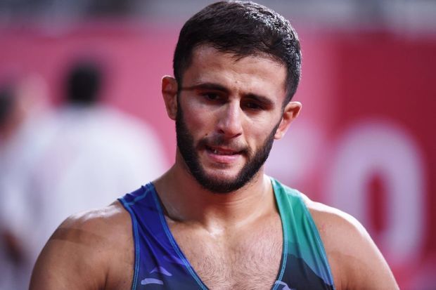 Rafiq Hüseynov Olimpiya kəndində alqışlarla qarşılanıb – VİDEO