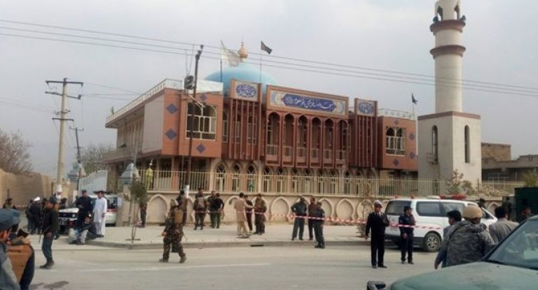 Əfqanıstanda silahlılar nazirin evinə hücum etdi