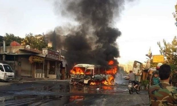 Suriyada hərbçilərlə dolu avtobus partlayıb - VİDEO