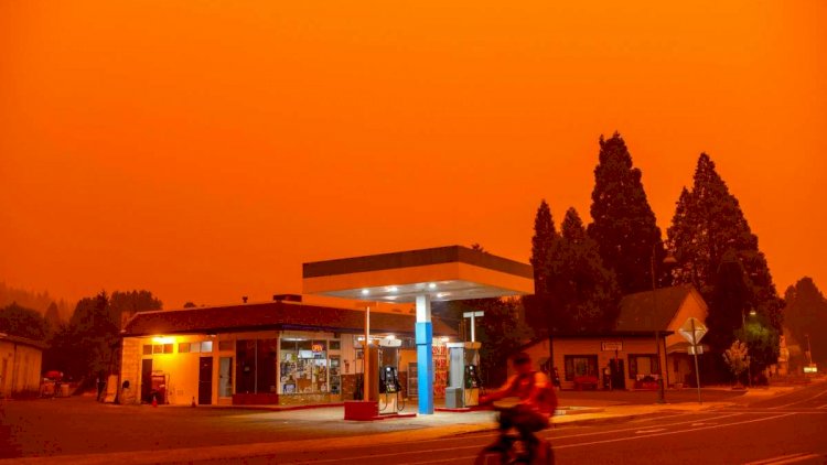 Yanğın şəhəri məhv etdi