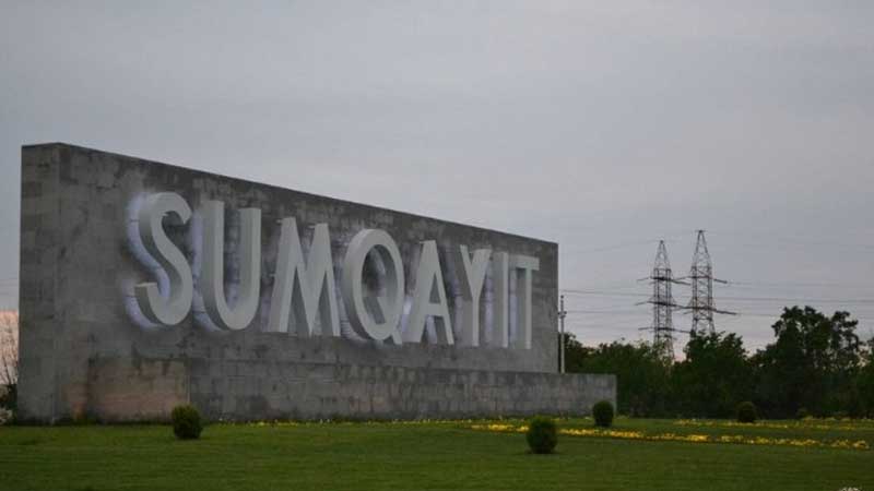 Sumqayıtda “kanalizasiya qalmaqalı” – Sakinlər antisanitariya şəraitində yaşayır (VİDEO)