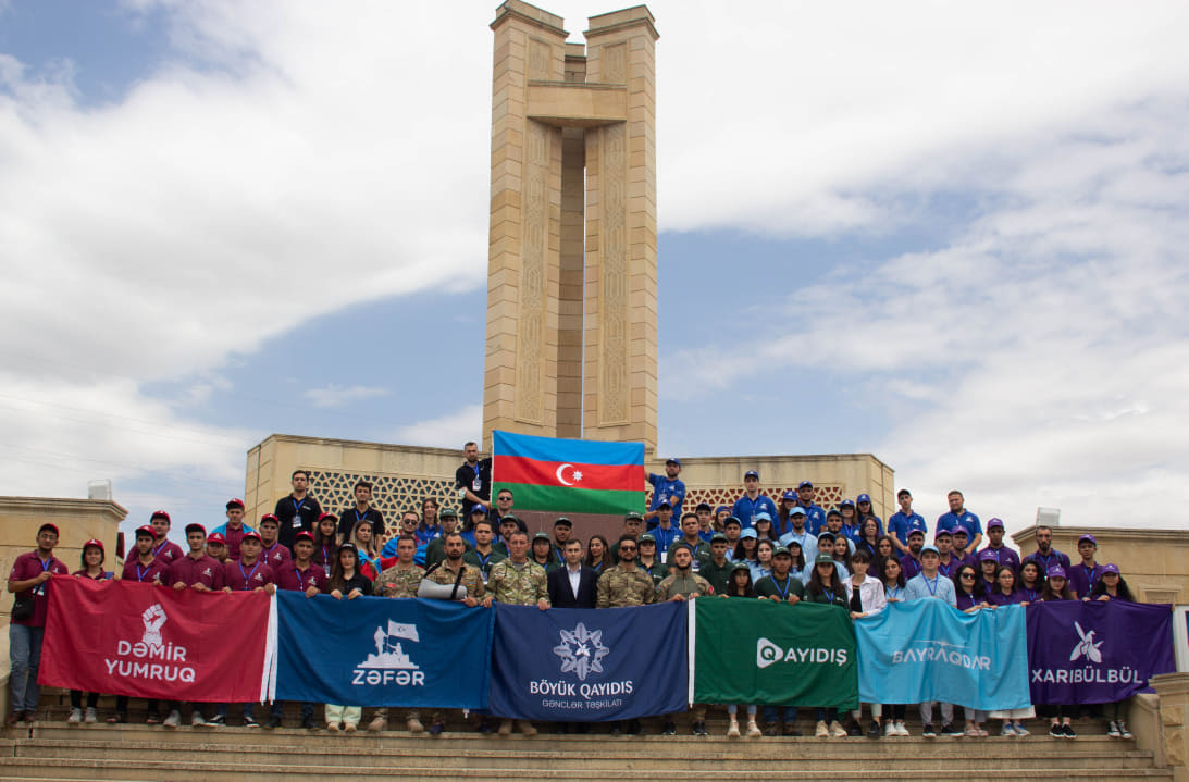 “Birlik” Qarabağ gənclərinin həmrəylik düşərgəsi başa çatıb