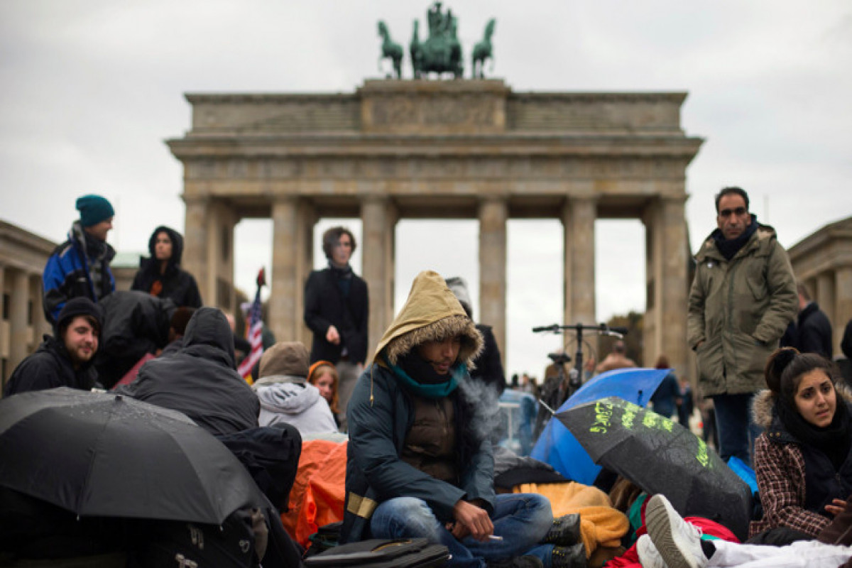 Almaniya və Niderland əfqan miqrantların deportasiyasını müvəqqəti olaraq dayandırır