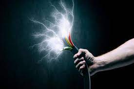 Şəmkirdə 19 yaşlı gənci elektrik cərəyanı öldürdü (ÖZƏL)