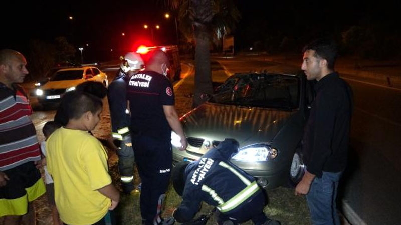 Azərbaycanlılar Manavqatda içkili halda qəzaya düşdü (FOTOLAR)