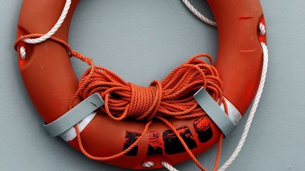 На популярном курорте в Греции затонуло судно с туристами