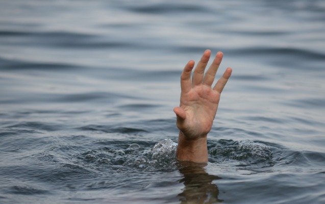 Yeddi nəfər batma təhlükəsi ilə üzləşdi