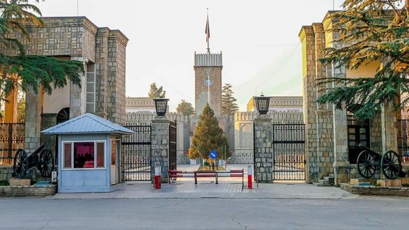 Кабул пал без боя