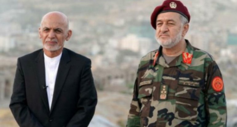 Əfqanıstan prezidenti ölkəni BELƏ TƏRK ETDİ - VİDEO