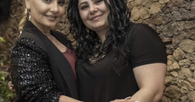 Erməni bayrağına sevgisi olan azərbaycanlı qızı siz də tanıyın –VİDEO