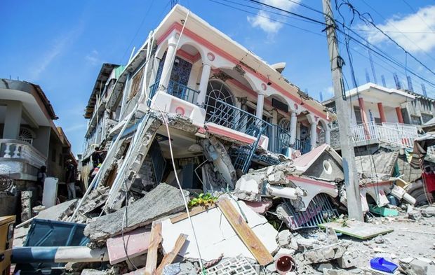 Haitidə zəlzələ qurbanlarının sayı artıb