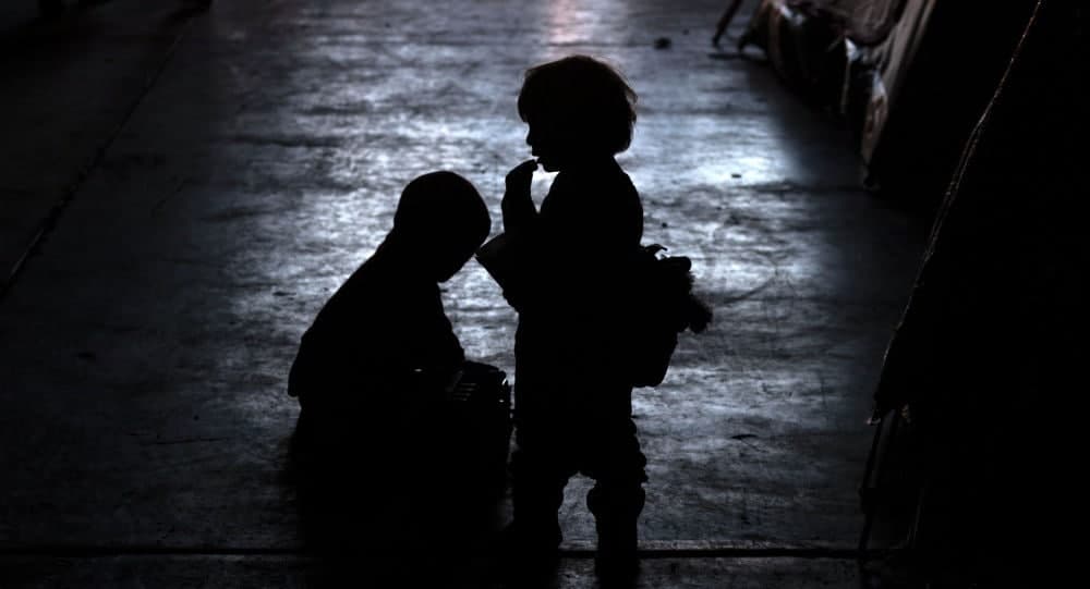 DƏHŞƏT! 2 azyaşlı övladı bıçaqlayaraq öldürən GƏNC ANA GÖRÜN KİM İMİŞ