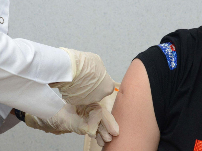 “Xaricdə vaksinasiya olunanların COVID pasportu Azərbaycanda keçərlidir” - Şahmar Mövsümov