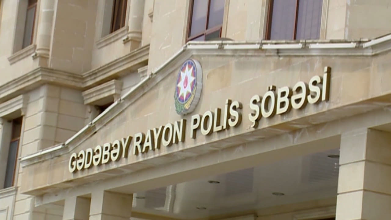 Gədəbəydə avtoxuliqanlıq edən şəxs saxlanılıb - FOTO (ÖZƏL)