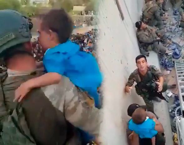 Служащие в Афганистане азербайджанские миротворцы помогли несовершеннолетним - ВИДЕО