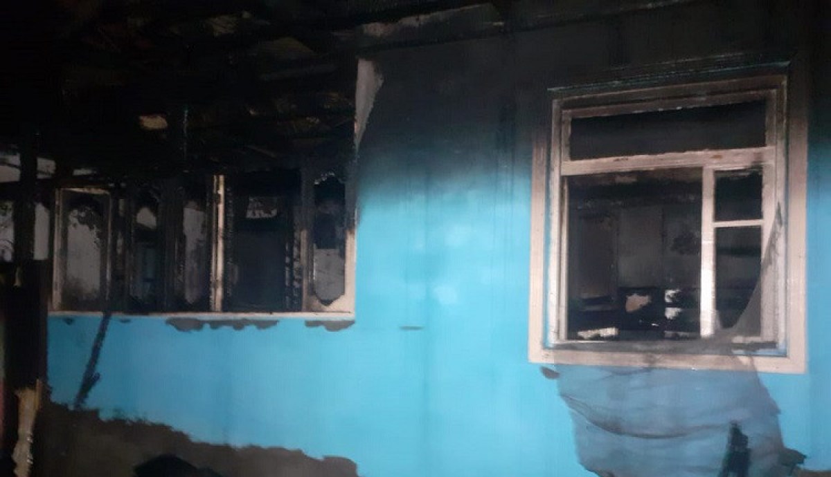 Salyanda yaşayış evi yanıb