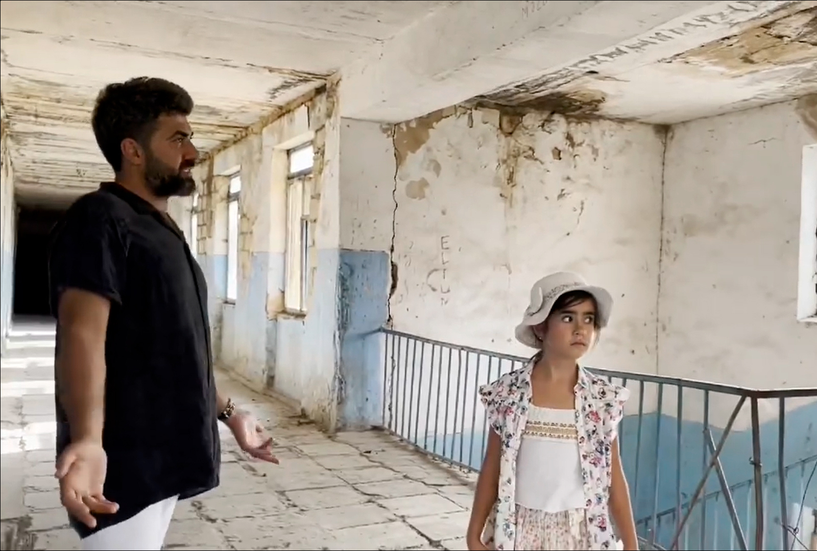 Zaur Baxşəliyev oxuduğu məktəbin görüntülərini paylaşdı - FOTO/VİDEO
