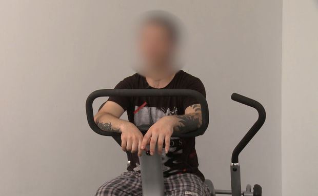 Ərəblərə narkotik əvəzinə quru ot satan şəxsin etirafları - VİDEO