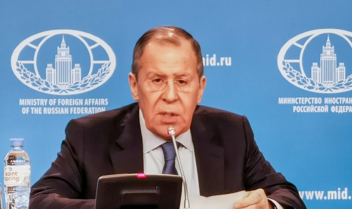 Lavrov: “ABŞ Əfqanıstandakı vəziyyətdən dərs çıxarmalıdır”