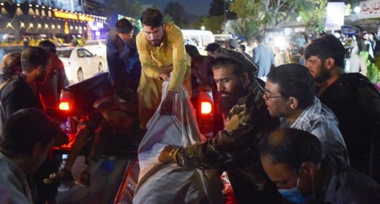 General Kabildəki partlayışda iki bomba iddiasını təkzib etdi