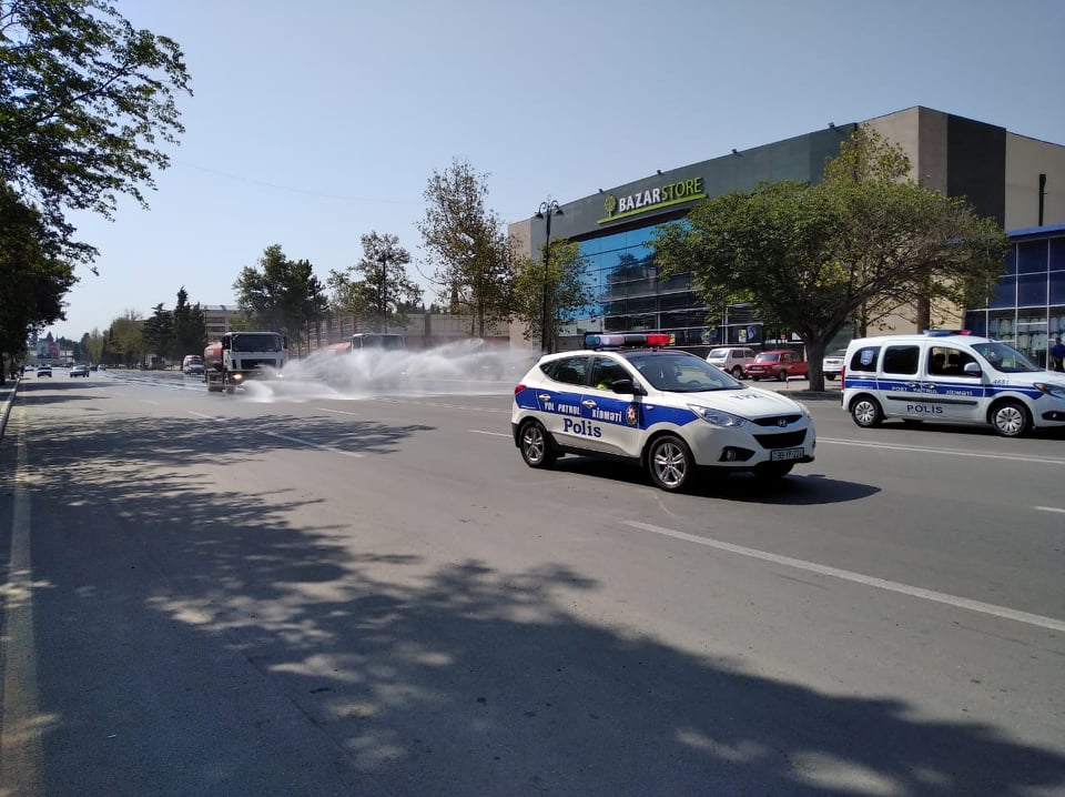 Gəncənin küçələrində dezinfeksiya işlərinə başlanıldı - FOTO (ÖZƏL)